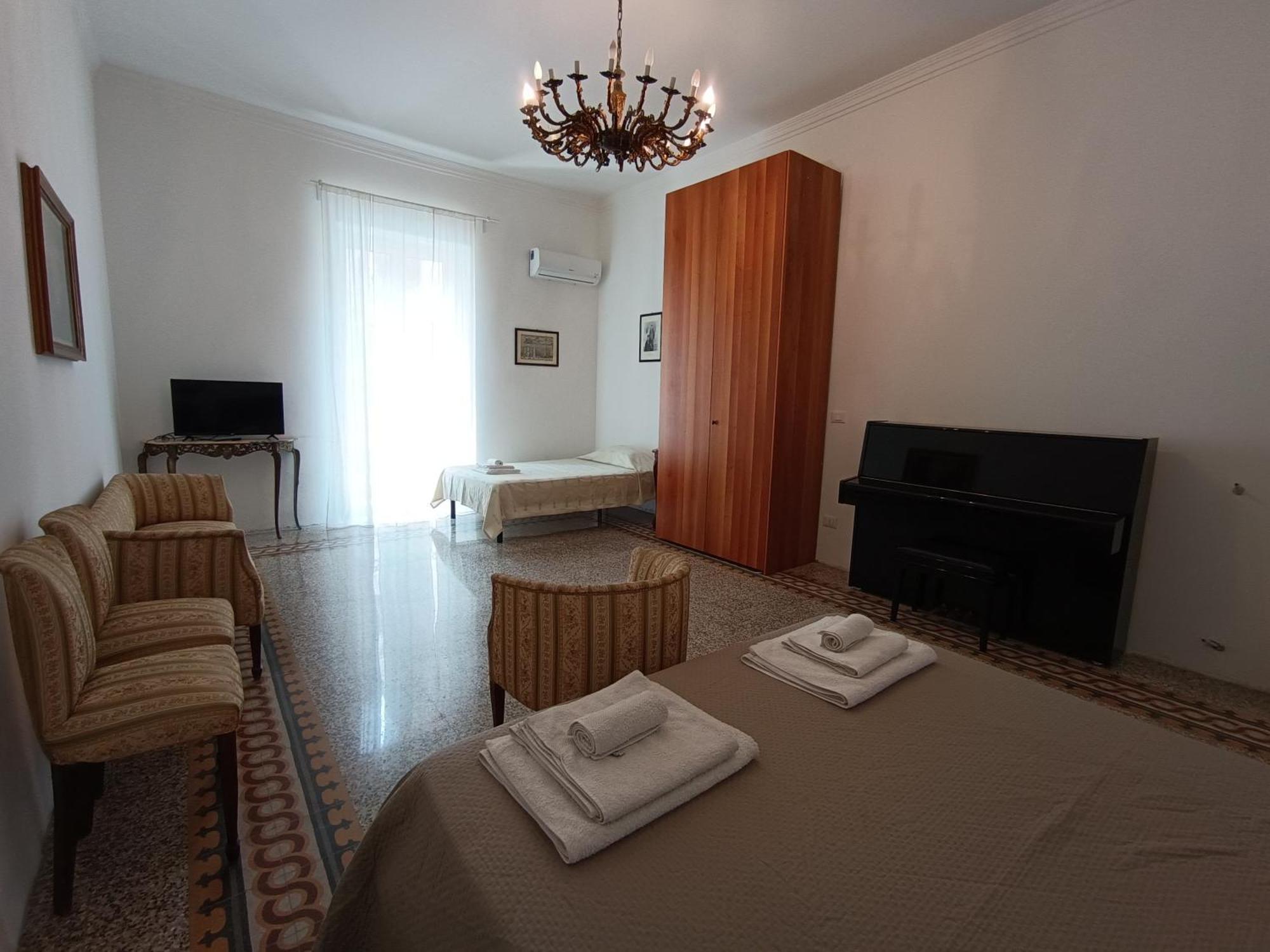 Il Genio Del Porto - Mabbonath B&B Palermo Kültér fotó